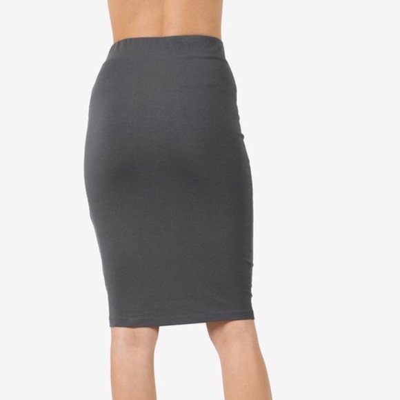 🙌 Ash Grey Cotton Stretchy Knee Skirt - Picture 3 of 8